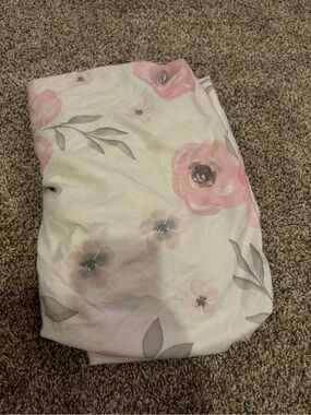 Floral Pink and Gray Crib Sheet- Sweet Jojo Designs